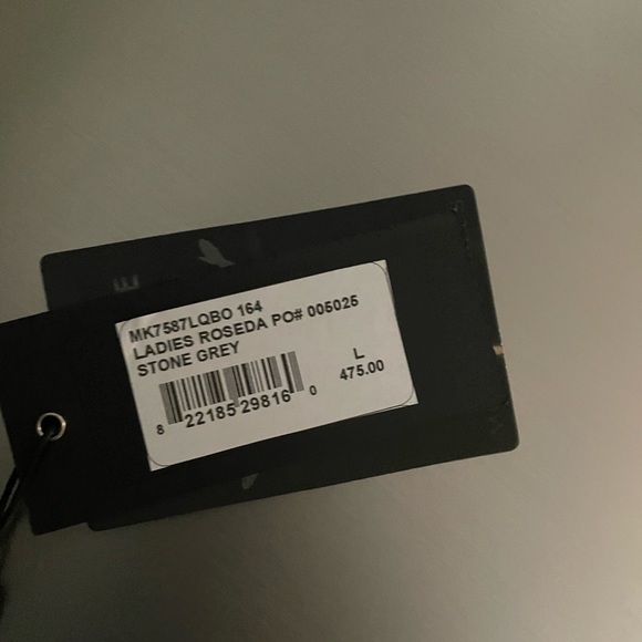 Selling a brand new never worn moose knuckle jacket. - Picture 4 of 6